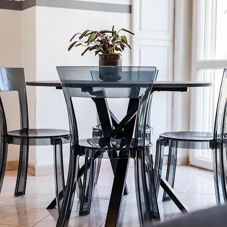 Roma 23, Smartstay Lägenhet