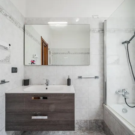 Roma 23, Smartstay * Rozzano
